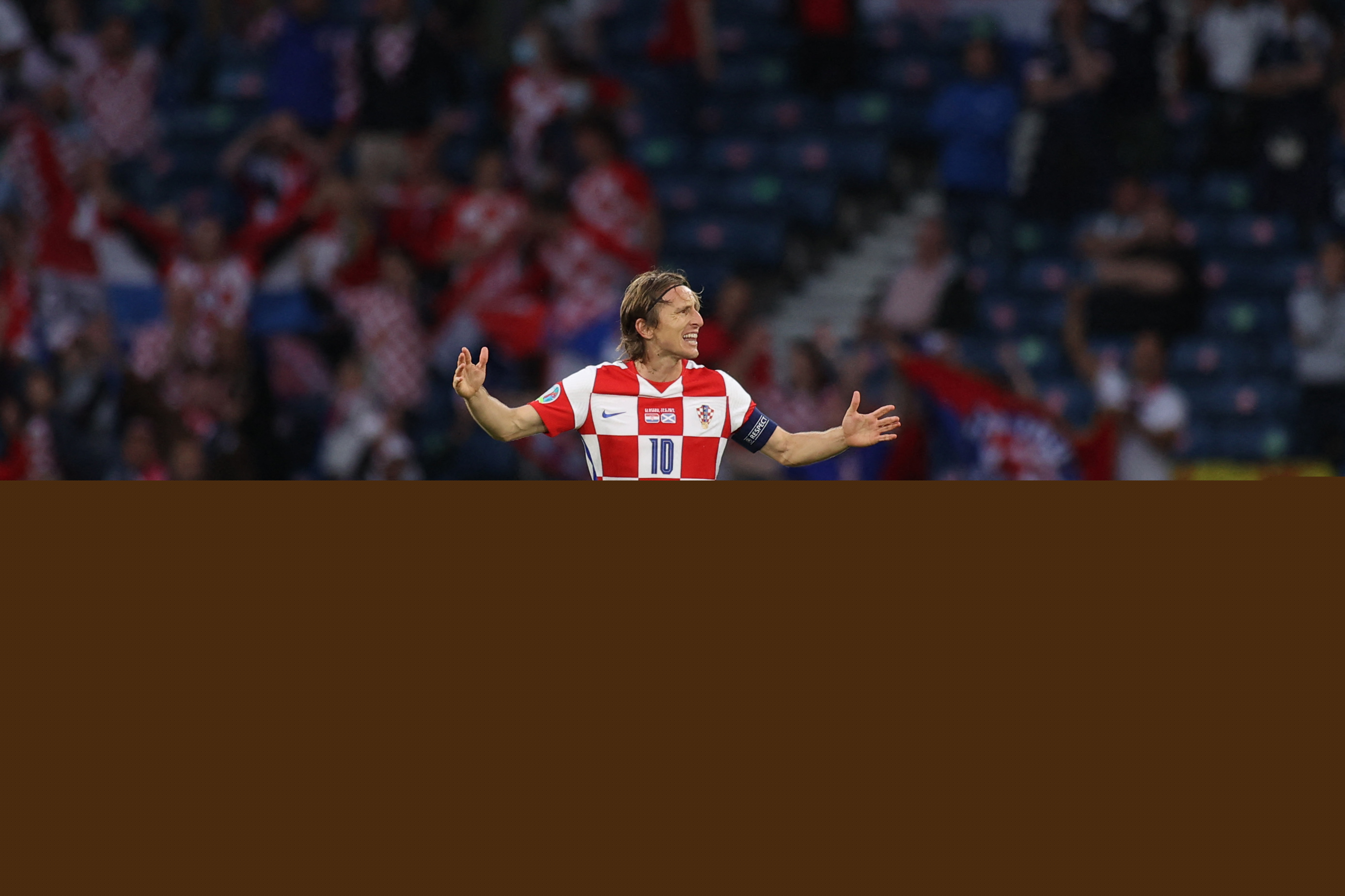 葡媒：C罗已被葡萄牙豁免离开集训营，目前返回了沙特