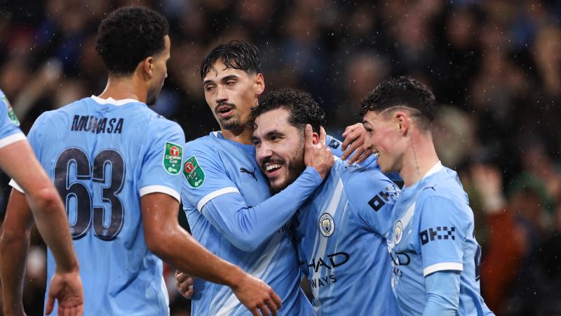 普通市民梅先生，一对情侣拍摄约会视频意外将梅西也录入其中