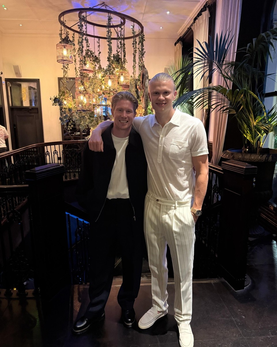 伊萨克数据：上场68分钟1次射门，未能进球，传球11次